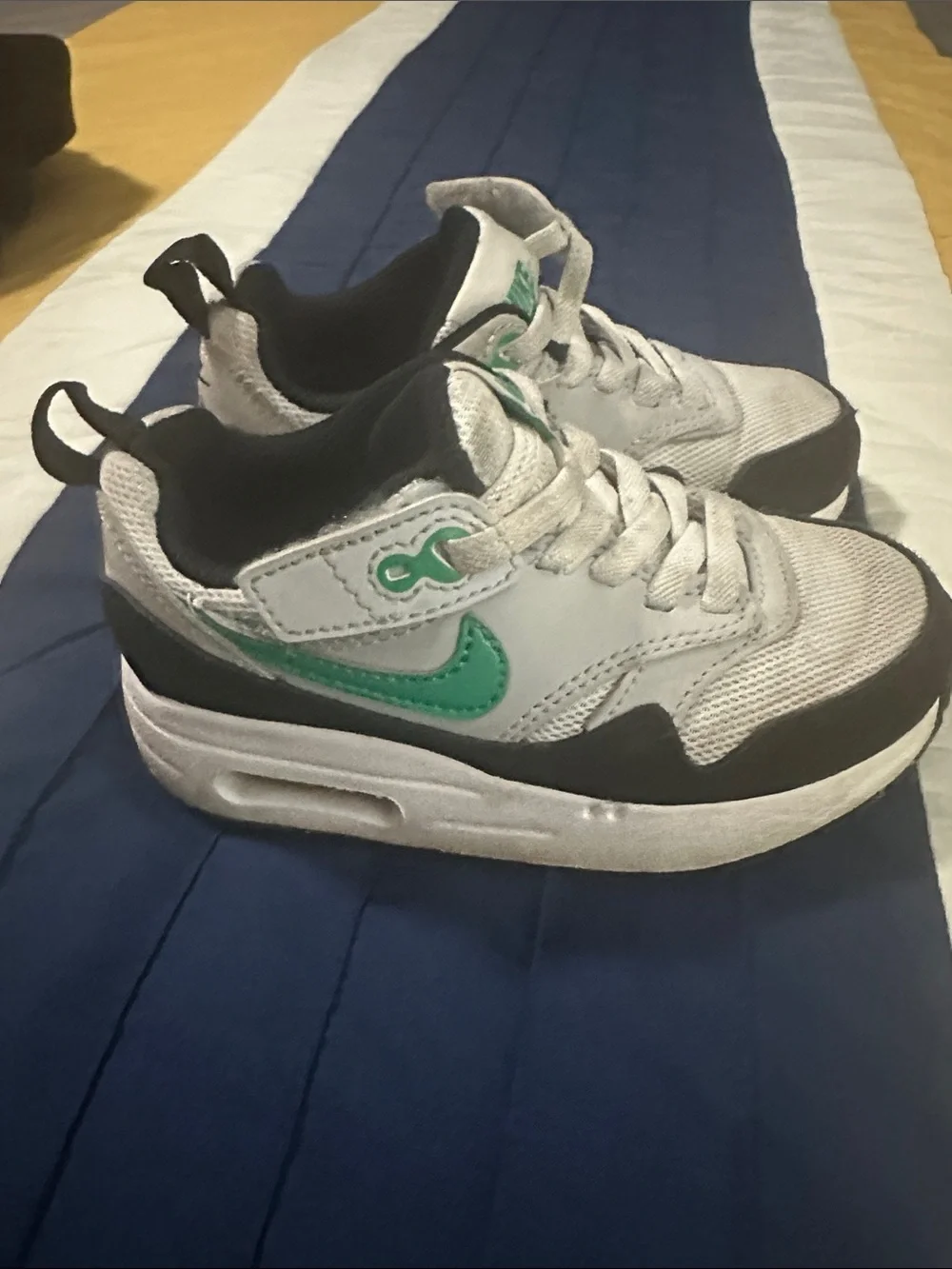 Nike Kids Grey and Black Sneakers with Green Logo